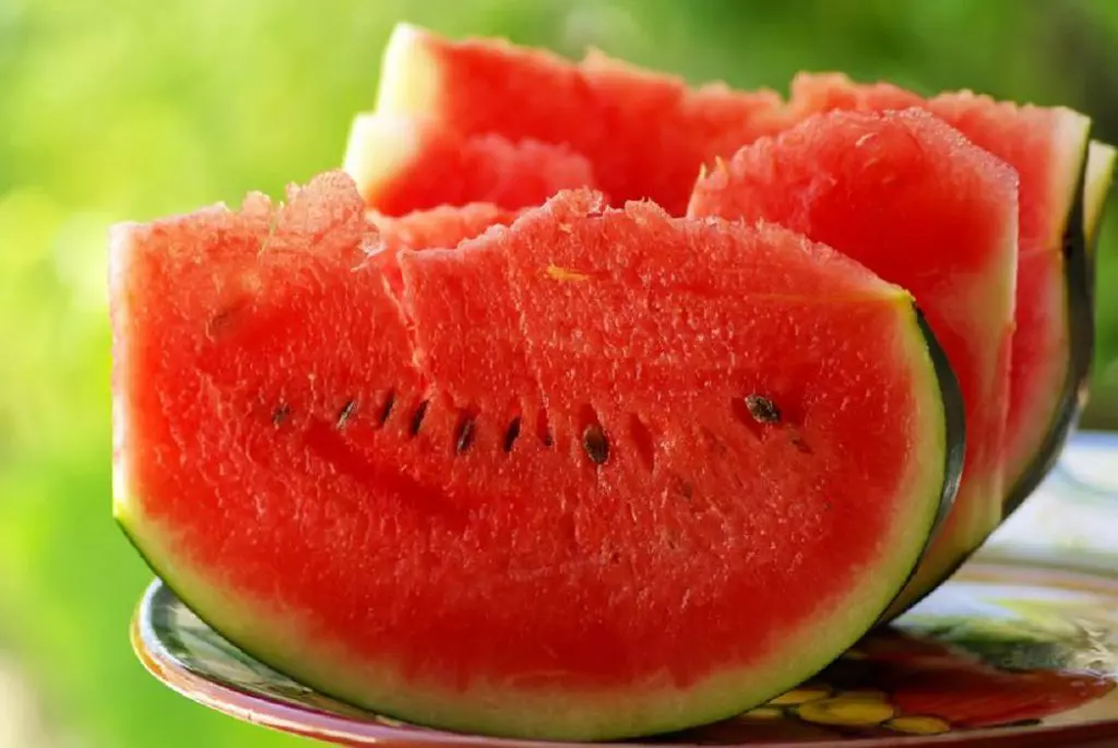 9870736 - slices of red watermelon