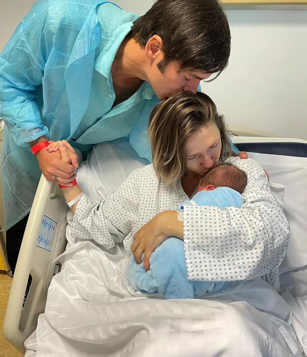 Adela Popescu, Radu Vâlcan și fiul nou-născut