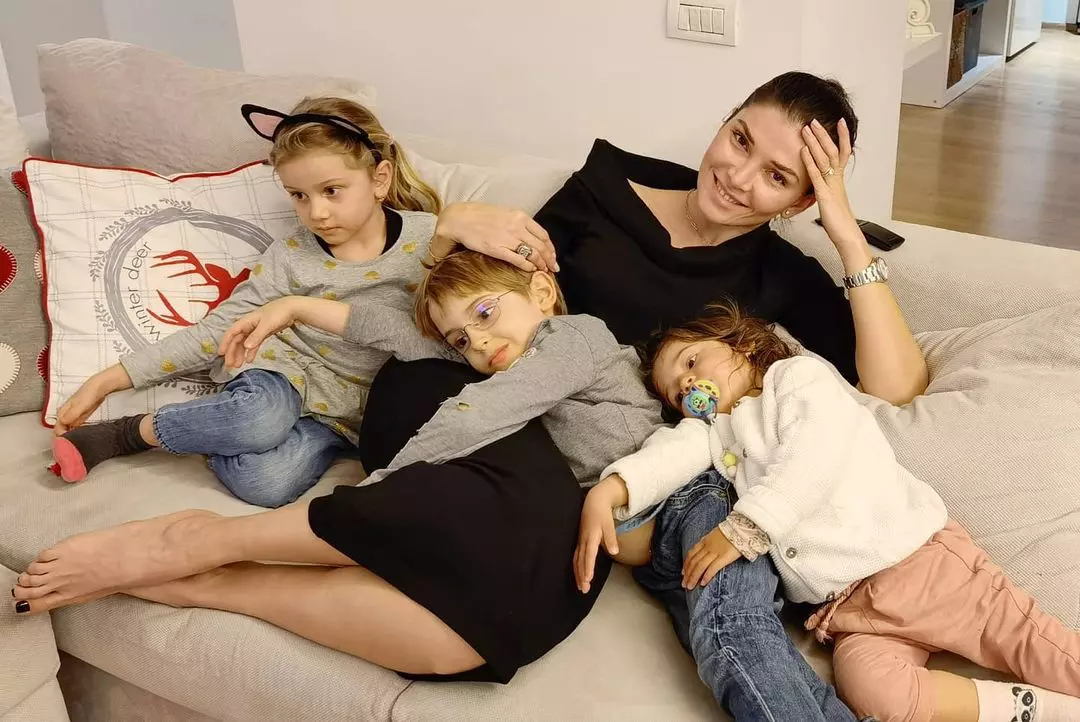 Alina Pușcaș și copiii ei