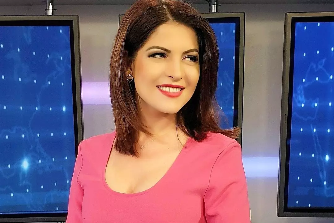 Prezentatoarea De È™tiri Geanina Lungu Este InsÄƒrcinatÄƒ Ce Sex Are BebeluÈ™ul Galerie Foto Stiri Vedete Si Evenimente Viva Ro