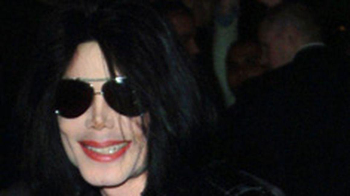 Fantoma Lui Michael Bantuie Prin Los Angeles Vedete Unica Ro