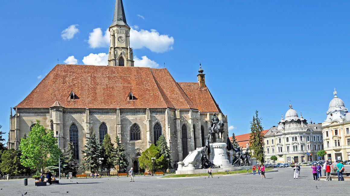 P Descoperă Centrul Istoric Plin De Inspiraţie Al Orașului Cluj Napoca Călătorii Divertisment Unica Ro