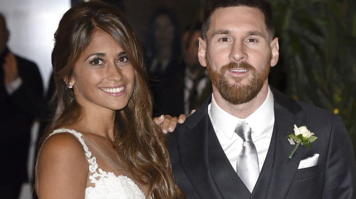 Mama Fotbalistului Lionel Messi Criticată Pentru Rochia Pe Care A Purtat O La Nunta Fiului Ei Foto Modă ţinute Unica Ro