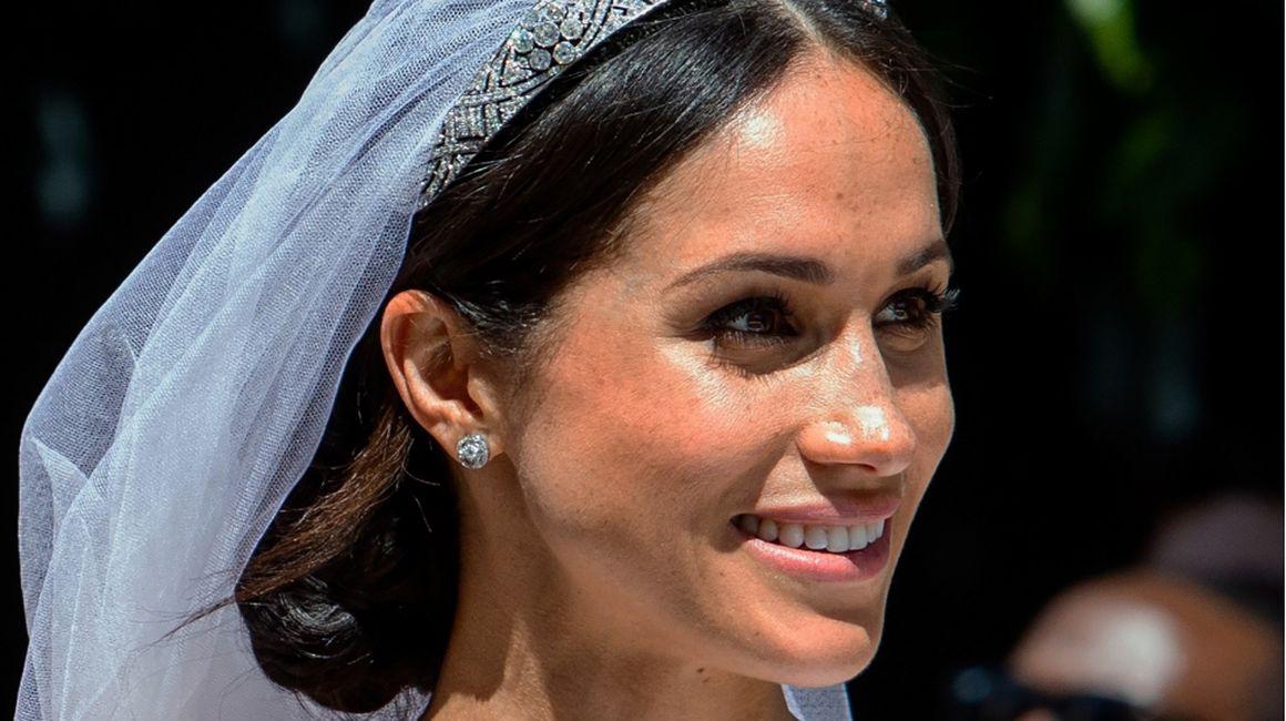 Cum Să Recreezi Coafura Purtată De Meghan Markle La Nunta Regală