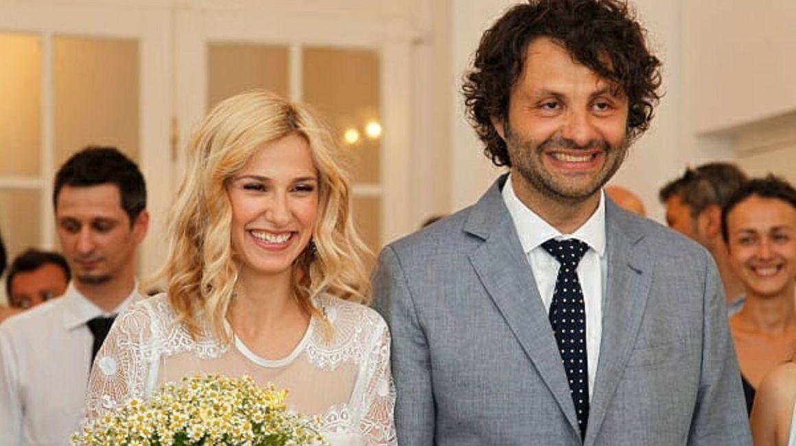 Dana Rogoz și Radu Dragomir Au Sărbătorit 8 Ani De Căsătorie Ce Cadou și Au Făcut Cei Doi Romanesti Vedete Unica Ro