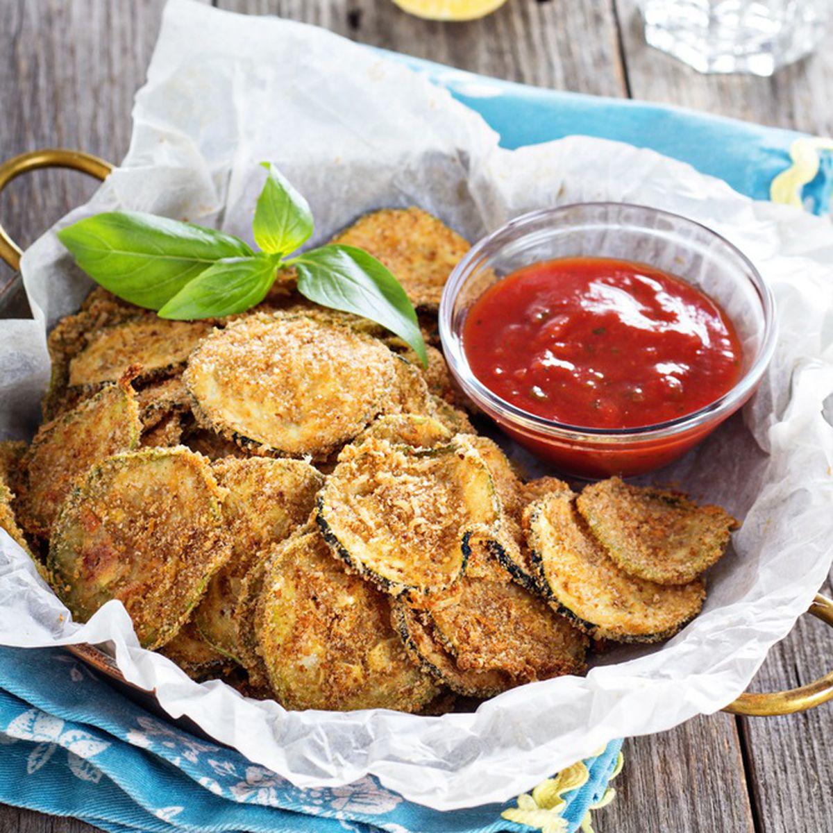 Chipsuri De Dovlecei Cu Parmezan Retete Culinare Romanesti Si