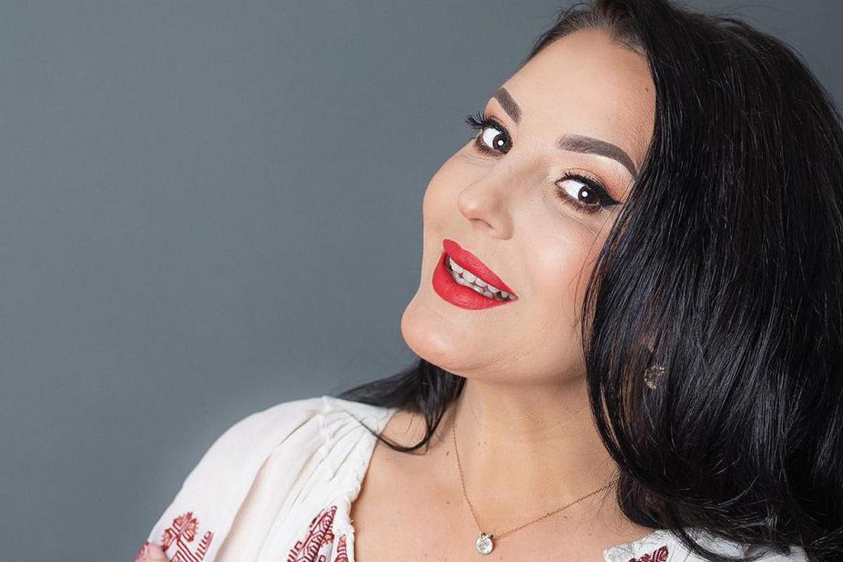 CantÄƒreaÈ›a De MuzicÄƒ PopularÄƒ Angela Rusu Este InsÄƒrcinatÄƒ Cu Al Treilea Copil Romanesti Vedete Unica Ro