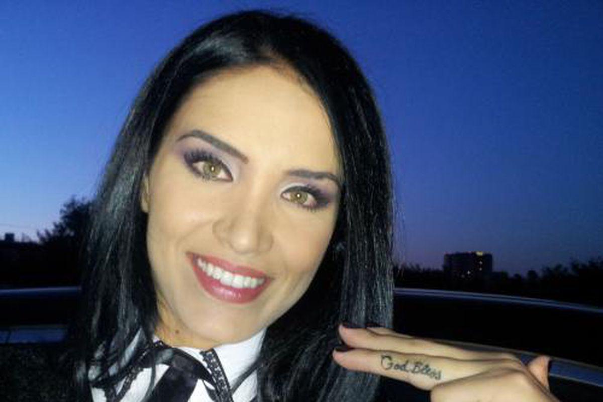 Adelina Pestriţu Isi Caută Jumătatea Prin Tatuaje Vezi Cate Are Străine Vedete Unica Ro