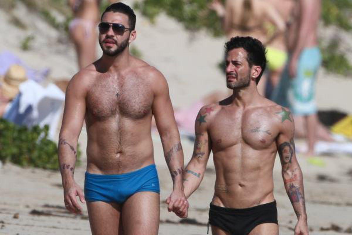 Poze Vedete Gay In Ipostaze Intime Străine Vedete Unica Ro