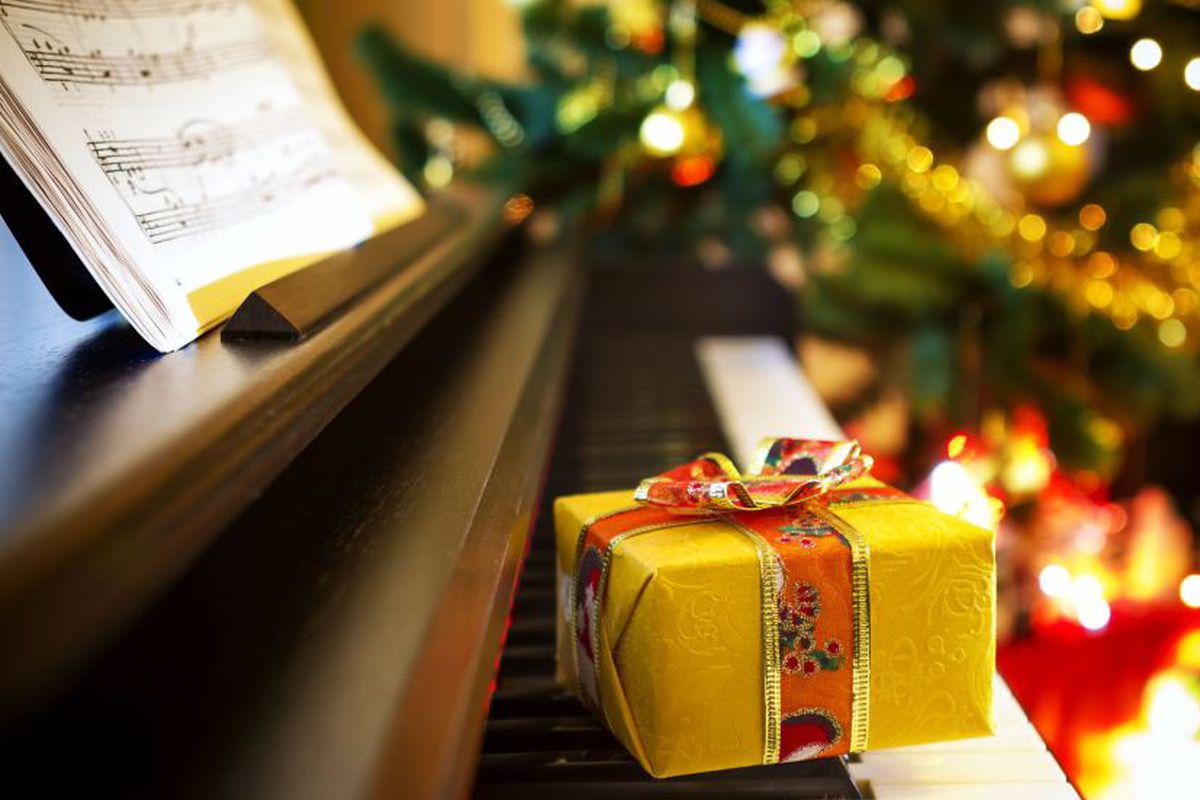 Cele Mai Frumoase Melodii De Crăciun Ale Artiștilor Străini