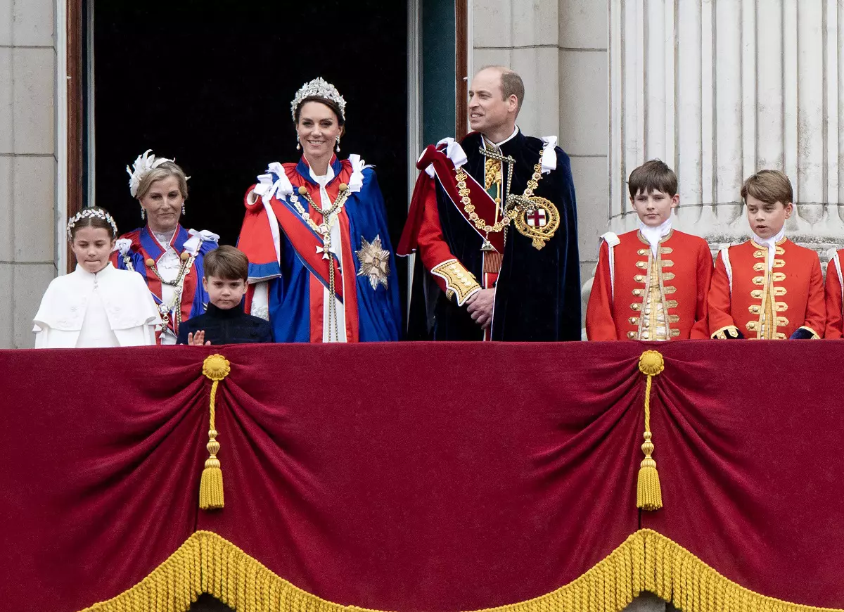 Prințul și Prințesa de Wales la încoronare
