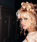 „Pamela, o poveste de dragoste”, tot ce e important de știut despre documentarul de la Netflix. Trailer, data de lansare