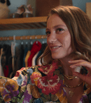 10 seriale noi și sezonul 2 din Mulțumesc, următorul, cu frumoasa Serenay Sarıkaya, în 2025 pe Netflix. Lista completă a premierelor