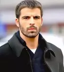Cum arată acum Mehmet Akif Alakurt, actorul care i-a dat viață personajului Boran în „Puterea destinului”. Nici fanii nu l-ar mai recunoaște