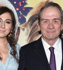 Fiica lui Tommy Lee Jones, ucisă de o substanță interzisă! Raportul oficial despre moartea Victoriei Jones (34 de ani)