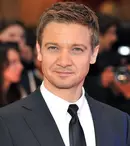 Jeremy Renner înregistrează un album