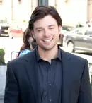 Tom Welling („Smallville”) revine pe micul ecran