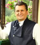 'Nea Mărin a început filmările pentru show-ul "Poftiţi pe la noi"