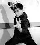 Cinemax dezvoltă un serial inspirat din scrierile lui Bruce Lee