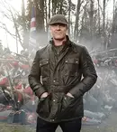 Sean Bean prezintă un documentar despre bătălia de la Waterloo, la History