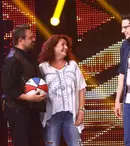 Horia Brenciu joacă baschet pe scena “X Factor”