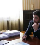 Două cazuri pline de intrigă, în serialul românesc “Deschide ochii”