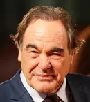 Încă un regizor face pasul spre micul ecran. Oliver Stone va face un serial despre Guantanamo Bay