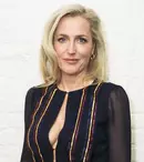 După „Dosarele X”, Gillian Anderson a renunțat și la „Zei americani”
