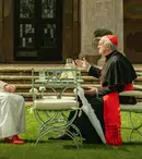 TEASER. Anthony Hopkins și Jonathan Pryce sunt „Cei doi papi”