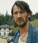 Bogdan George Apetri: „«Neidentificat» e un film despre oameni, despre cum reacționează ei în situații normale sau situații extreme”