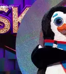 Pinguinul a fost demascat la „Masked Singer România”. Vedeta de sub mască are un tatuaj secret cu o busolă
