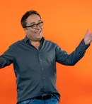 Mihai Răzuș, de la „Surprize, surprize” la matinalul de la TVR 1