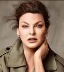Primele imagini cu Linda Evangelista, după procedurile estetice eșuate. Cum arată acum supermodelul