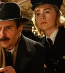 „Uite-i cum fug”, o poveste în stil Agatha Christie e disponibilă pe Disney Plus. Distribuție, povestea filmului, trailer