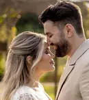 Smiley și Gina Pistol s-au întors din luna de miere cu un cadou frumos pentru fiica lor. Imaginea publicată de artist