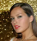 Fotomodelul Petra Nemcova s-a logodit