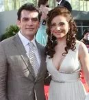 Elizabeth Alvarez şi Jorge Salinas îşi prezintă gemenii