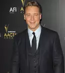 Russell Crowe își ascunde iubitele de fiii săi