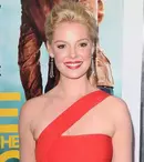 Katherine Heigl se relaxează la grătar cu vecinii