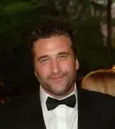 „Oile negre” își fac de râs rudele celebre la Hollywood