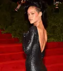 Rihanna: „Încă îl iubesc pe Chris Brown”