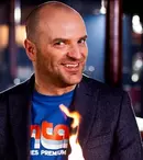 Dan Capatos sărbătoreşte, azi, şase ani de un “Un show păcătos”