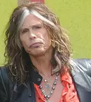 Steven Tyler a servit pizza într-un restaurant
