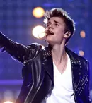 Justin Bieber îşi caută iubită