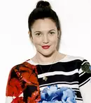 Drew Barrymore renunţă la tatuaje