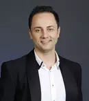 Cătălin Măruţă o celebrează pe artista Ileana Sărăroiu