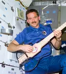 Un astronaut a făcut un cover după David Bowie. În spaţiu!