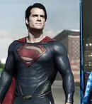 Superman şi Batman vor fi duşmani în 2015