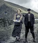 Află totul despre serialul britanic "The Village"!