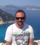 Adrian Văncică şi-a dus familia în vacanţă în Grecia